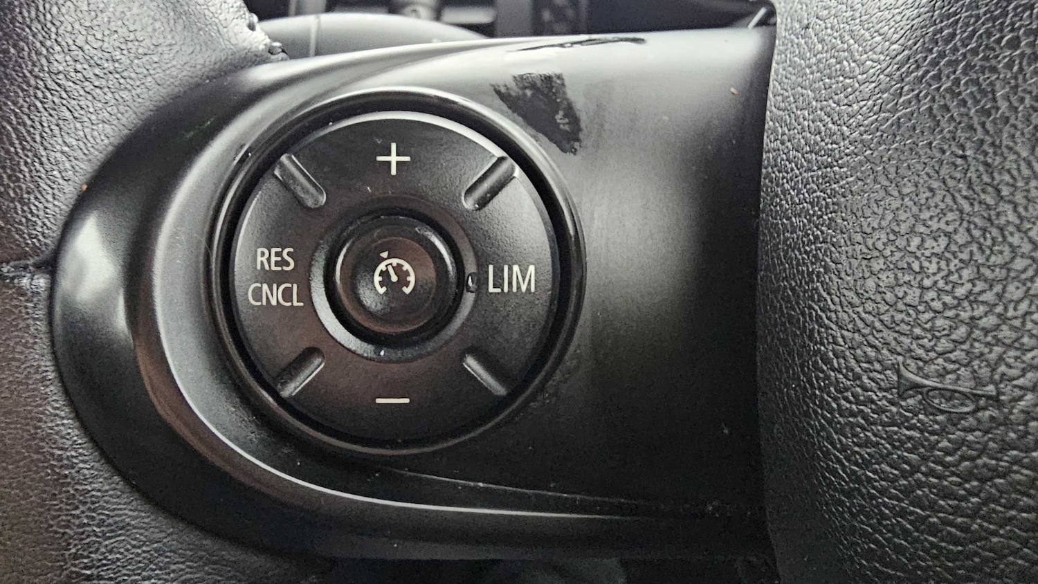 Used MINI Hatch 2018 for sale - 76842850: Photo 30