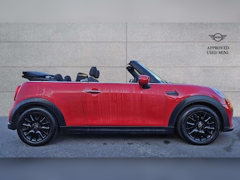 Used MINI Convertible 2024 for sale - 76088111: Photo