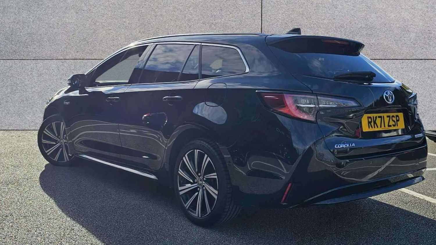 Used Toyota Corolla 2021 for sale - 76351594: Photo 2