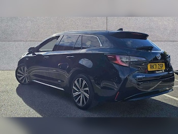 Used Toyota Corolla 2021 for sale - 76351594: Photo