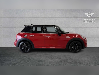 Used MINI Hatch 2019 for sale - 79065452: Photo