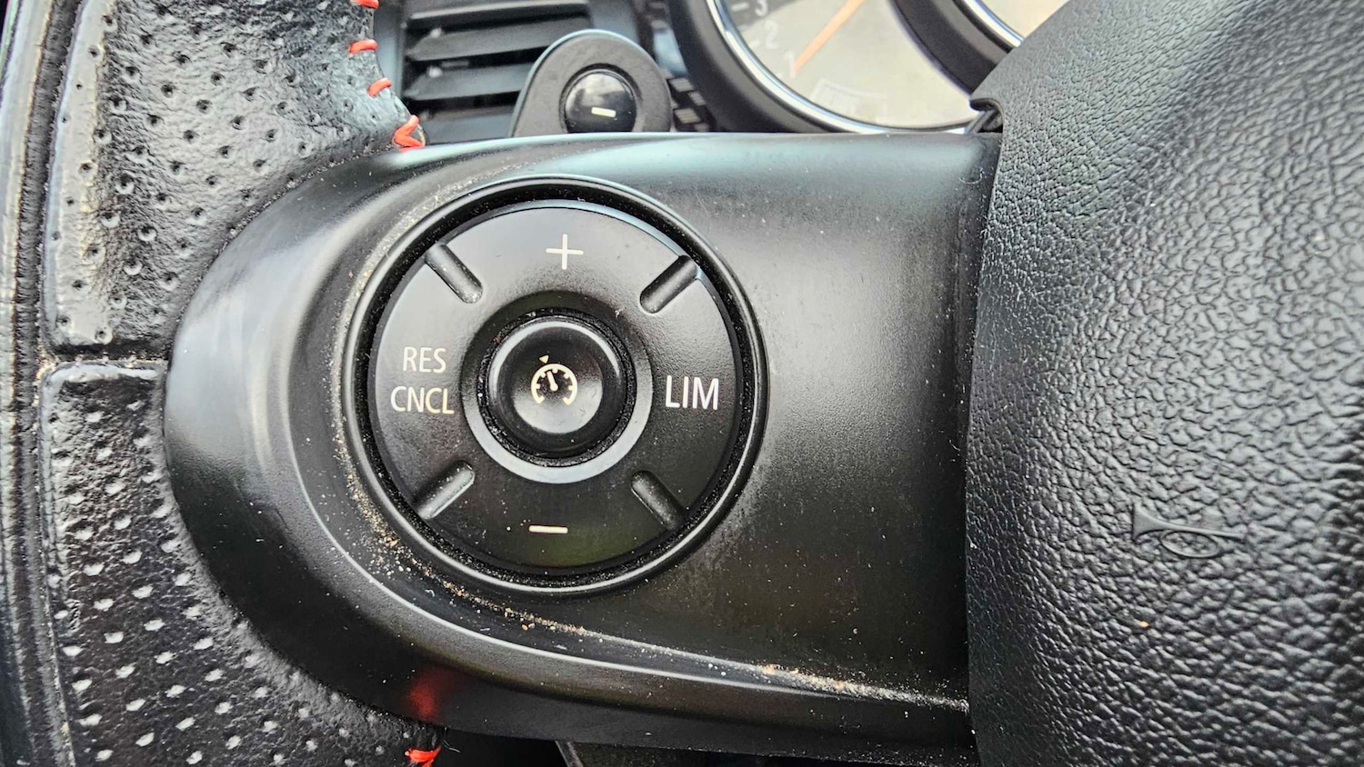 Used MINI Convertible 2017 for sale - 77051480: Photo 29