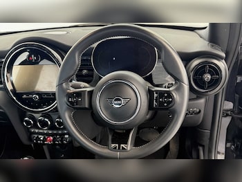 Used MINI Hatch 2024 for sale - 78365283: Photo