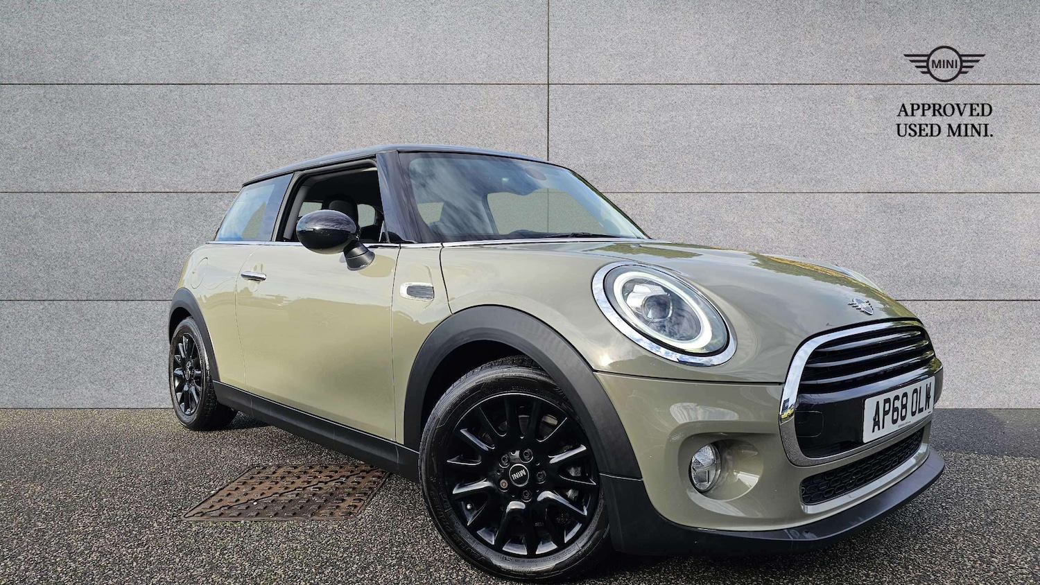 Used MINI Hatch 2018 for sale - 76488052: Photo 1