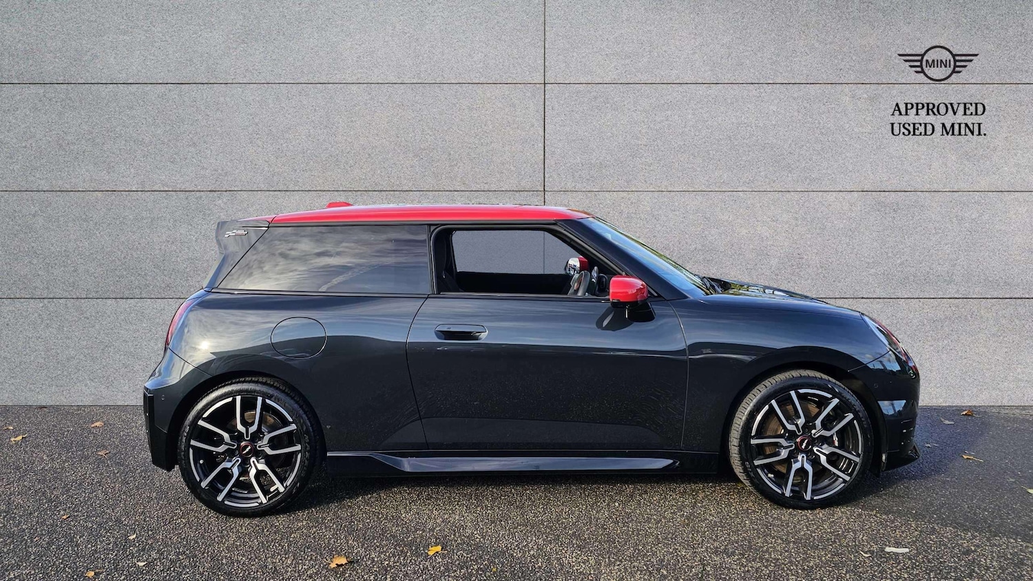 Used MINI Cooper 2024 for sale - 76390711: Photo 3