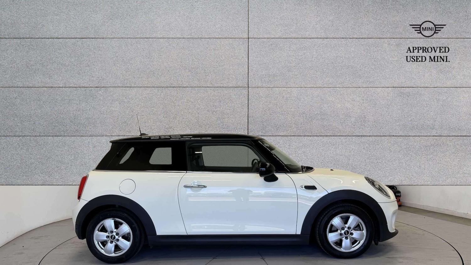 Used MINI Hatch 2019 for sale - 78118759: Photo 4