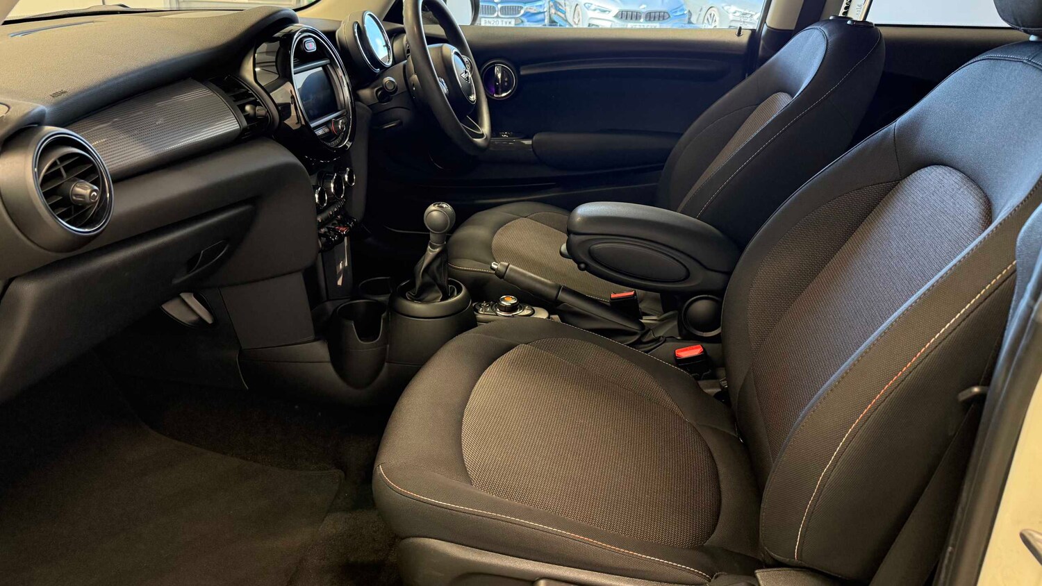 Used MINI Hatch 2019 for sale - 78118759: Photo 8