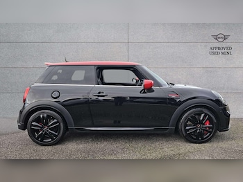 Used MINI Hatch 2022 for sale - 76460148: Photo