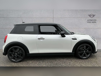 Used MINI Hatch 2023 for sale - 78024322: Photo