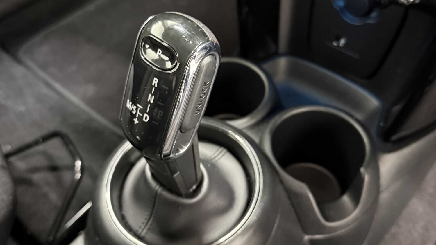 Used MINI Hatch 2023 for sale - 77995988: Photo 12