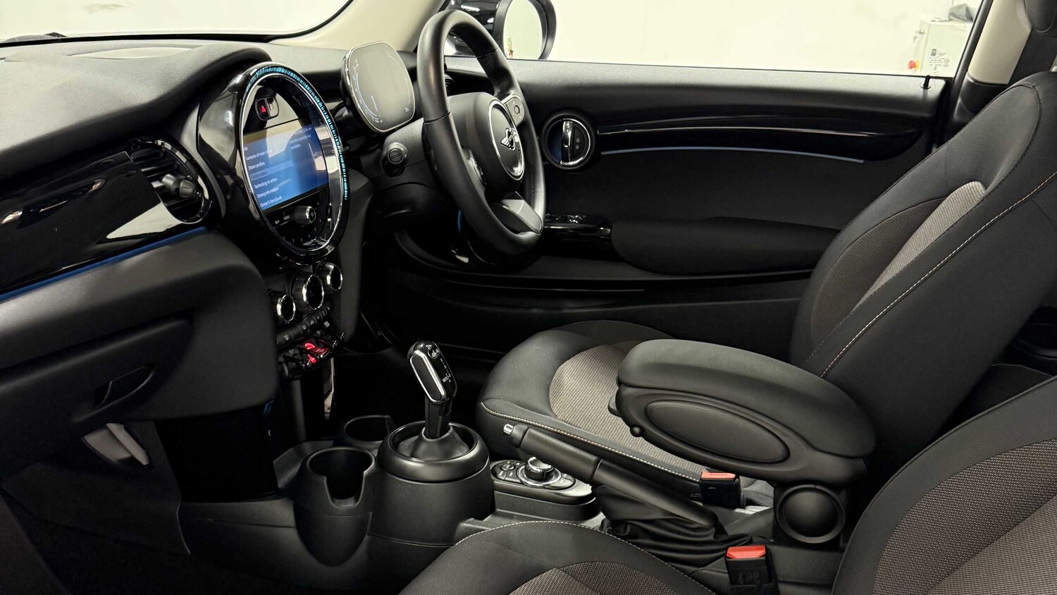 Used MINI Hatch 2023 for sale - 77995988: Photo 14