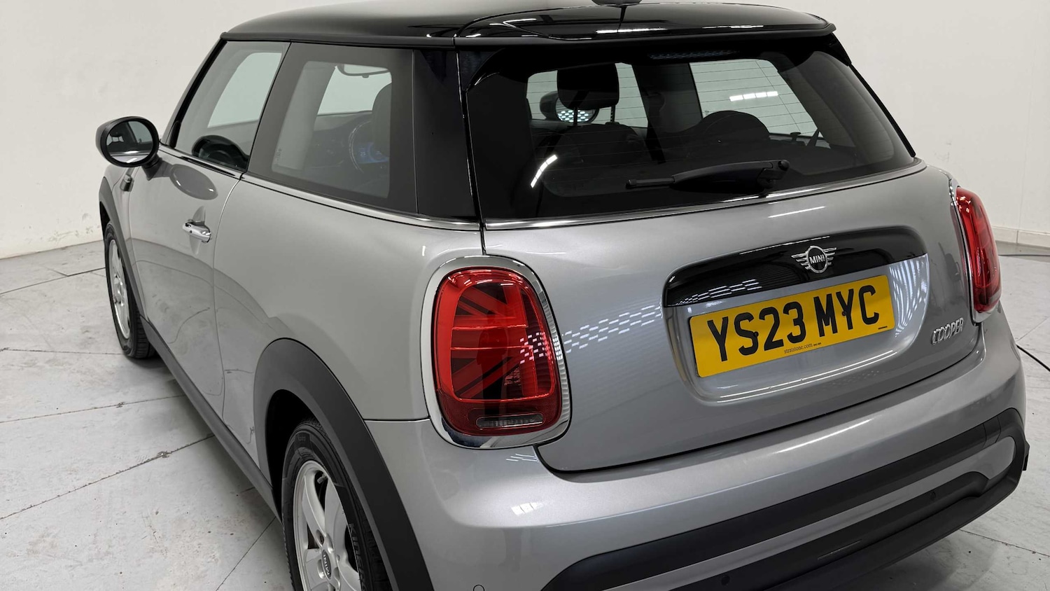 Used MINI Hatch 2023 for sale - 77995988: Photo 2