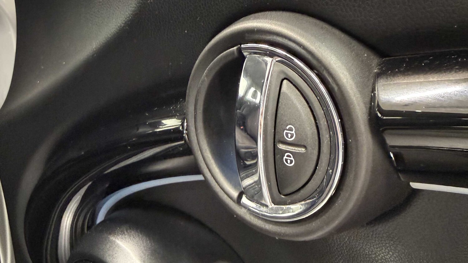 Used MINI Hatch 2023 for sale - 77995988: Photo 27