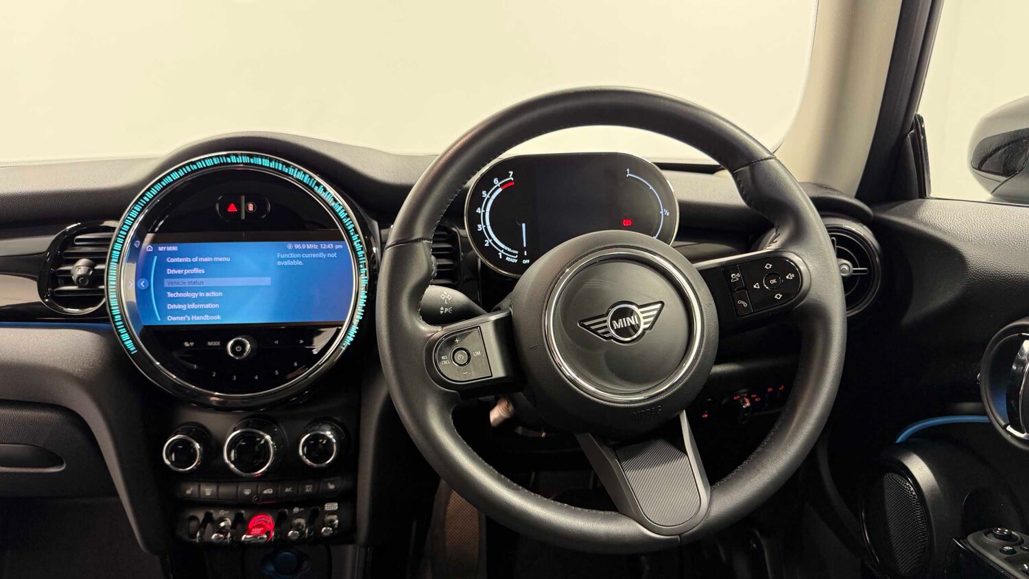 Used MINI Hatch 2023 for sale - 77995988: Photo 5