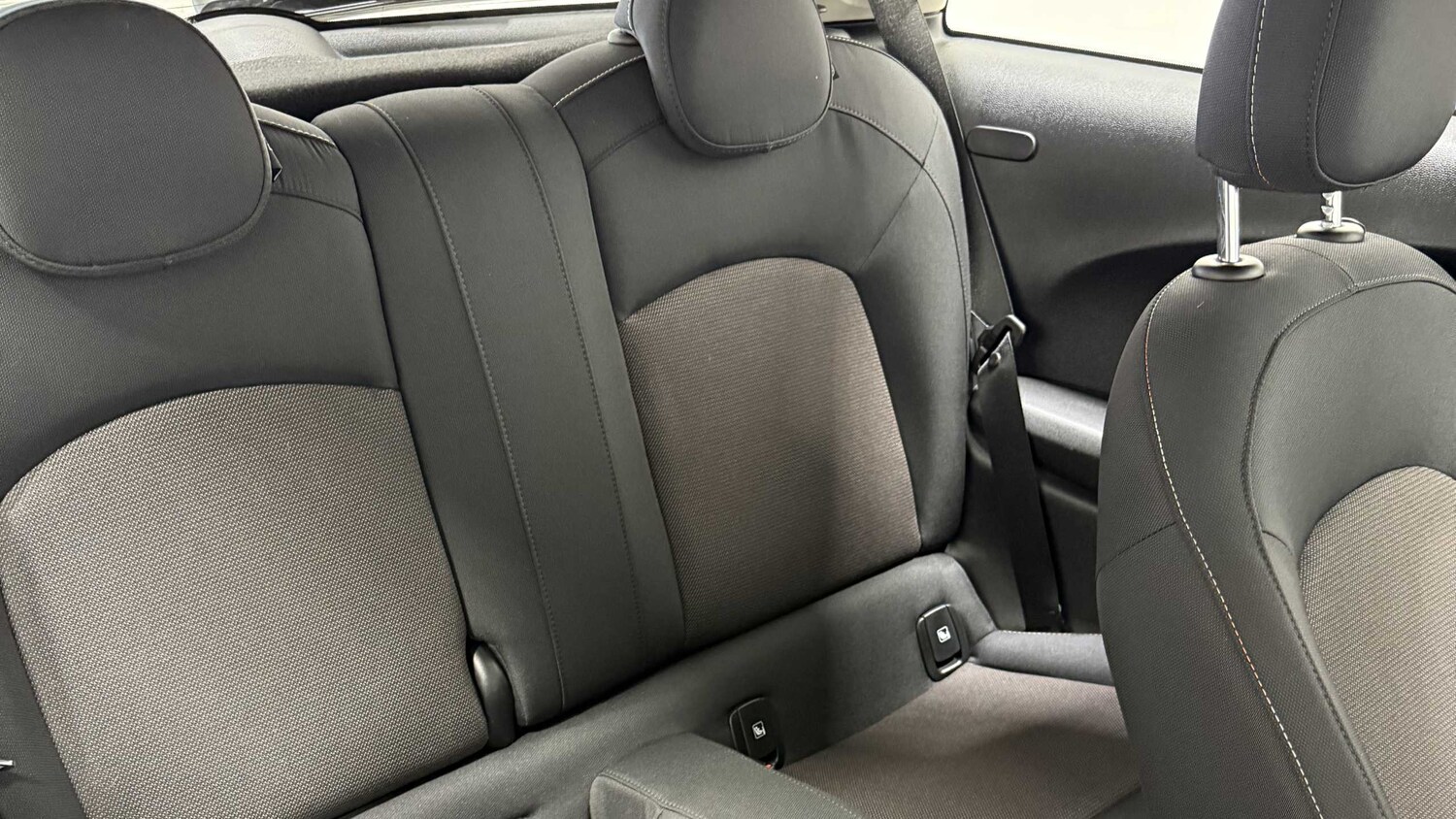 Used MINI Hatch 2023 for sale - 77995988: Photo 7