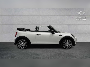 Used MINI Convertible 2024 for sale - 78464725: Photo