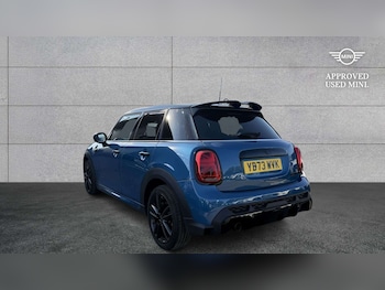 Used MINI Hatch 2023 for sale - 79499705: Photo
