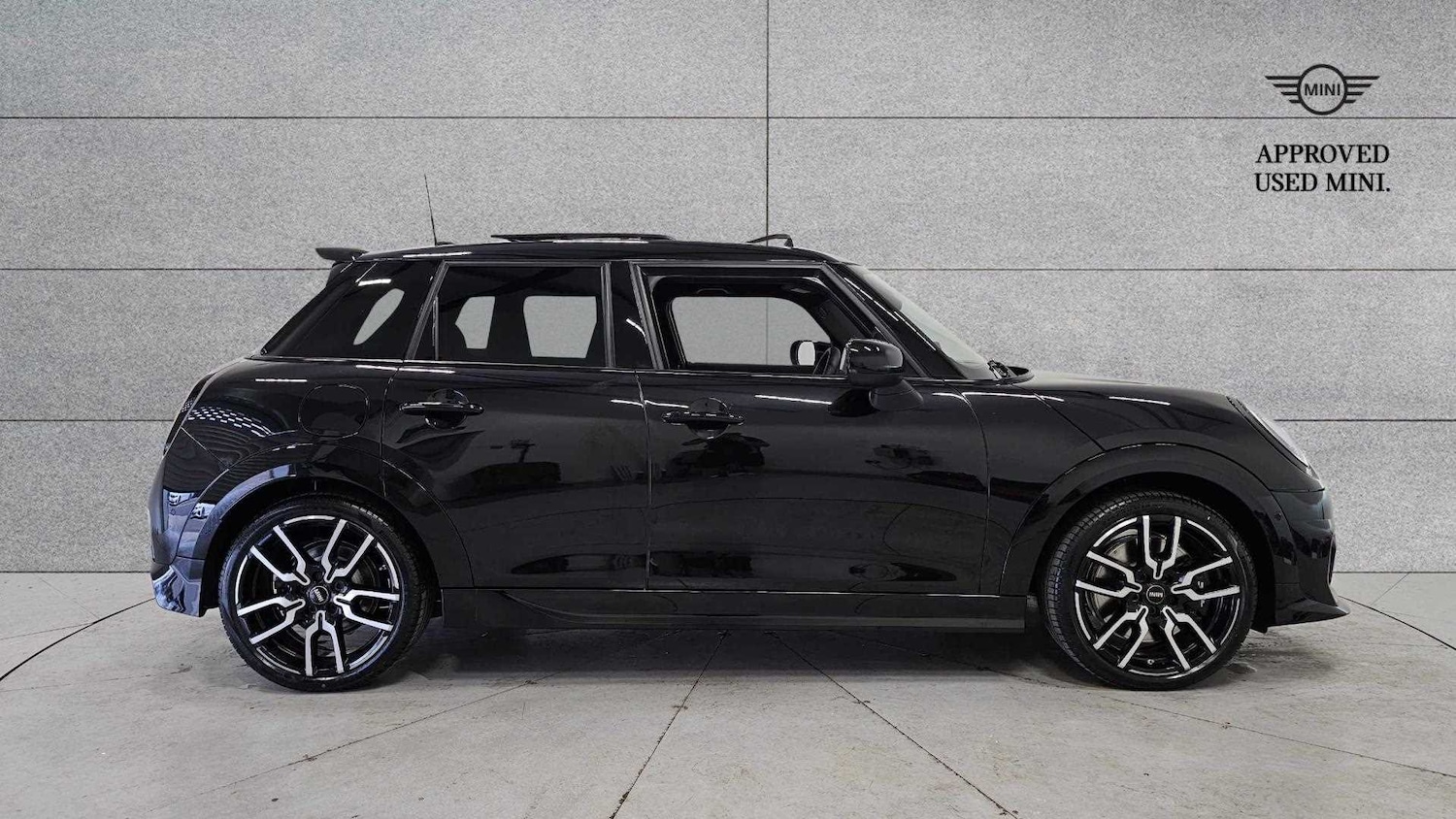 Used MINI Cooper 2025 for sale - 77147333: Photo 3