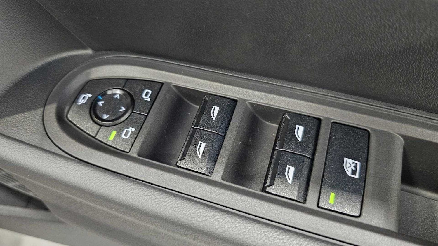 Used MINI Cooper 2025 for sale - 77147333: Photo 34