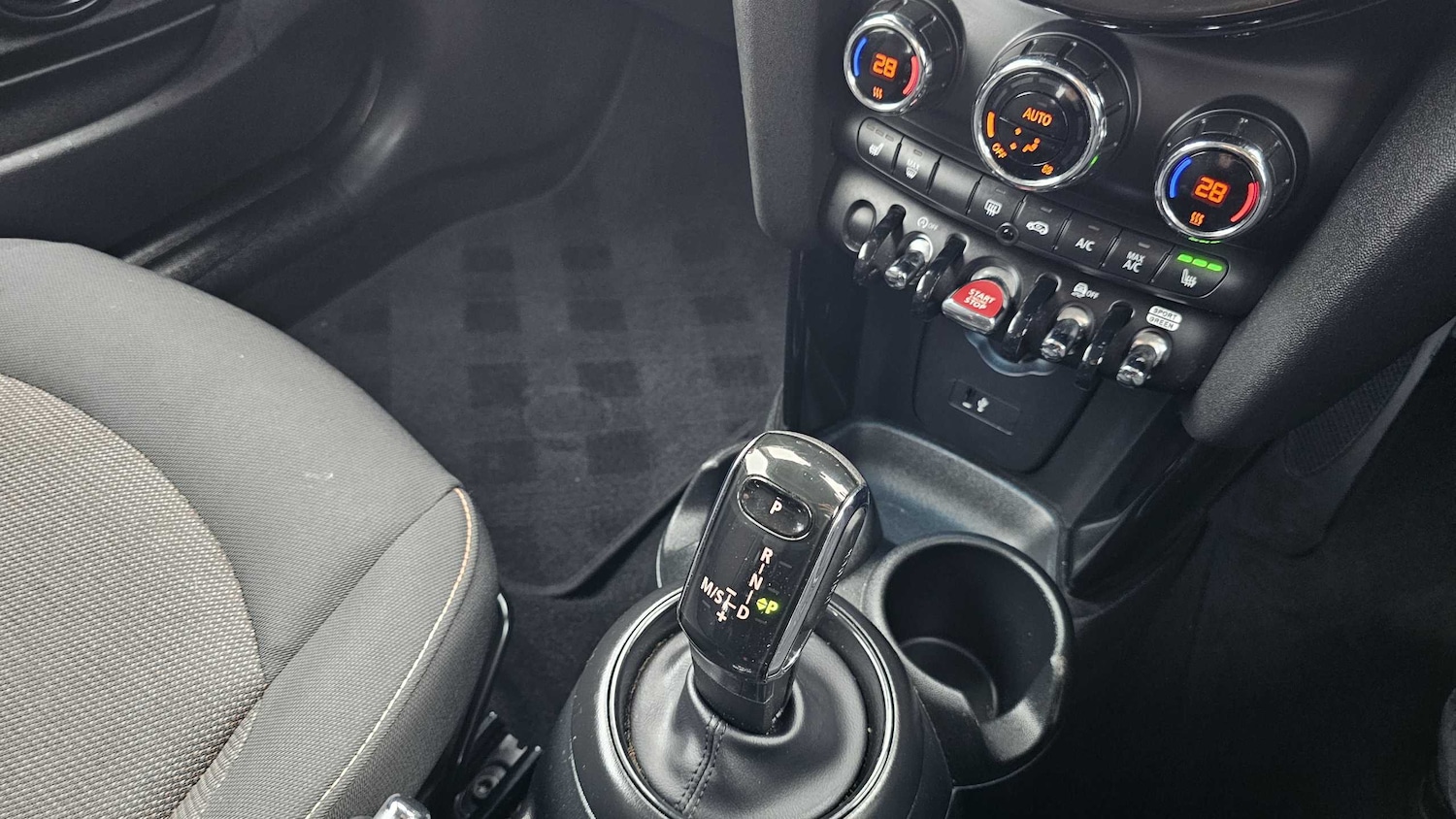 Used MINI Hatch 2024 for sale - 76540706: Photo 10