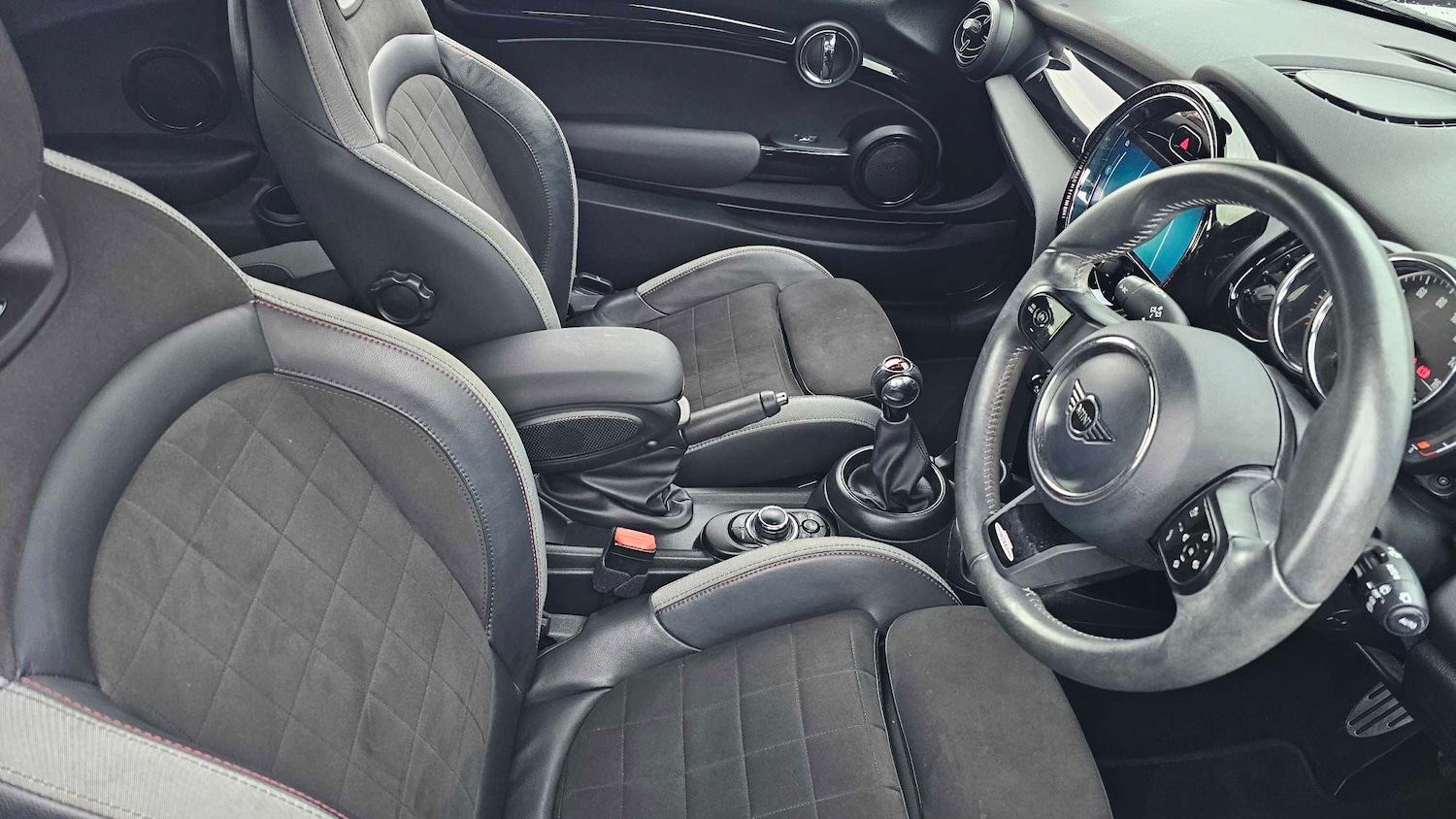 Used MINI Hatch 2022 for sale - 76967763: Photo 11