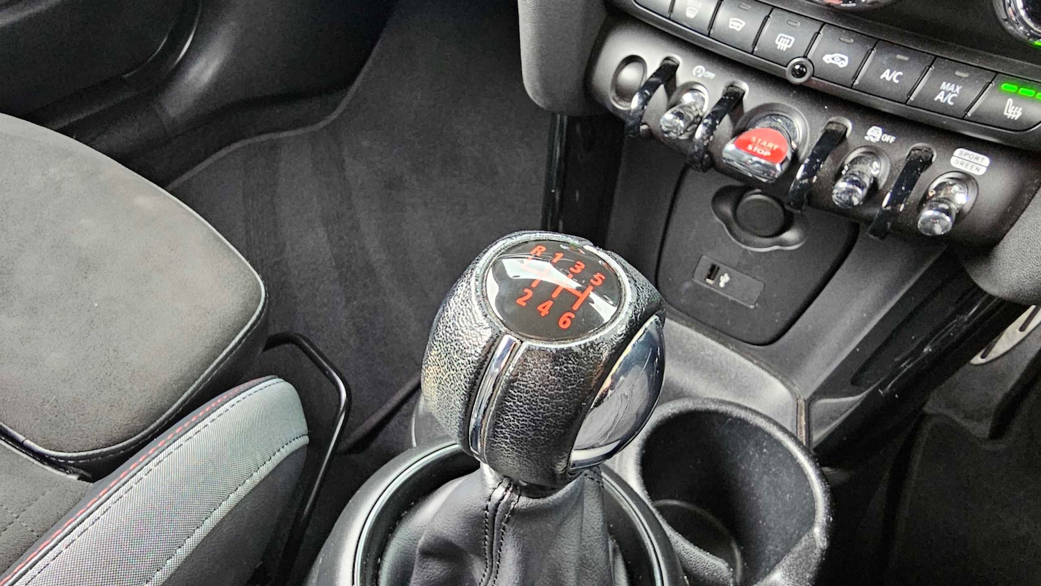 Used MINI Hatch 2022 for sale - 76967763: Photo 24