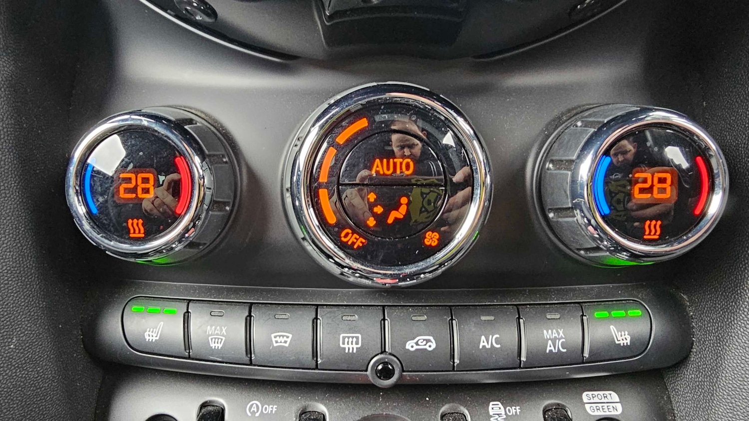 Used MINI Hatch 2022 for sale - 76967763: Photo 27