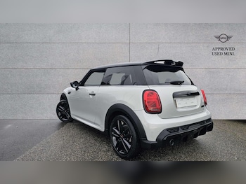 Used MINI Hatch 2022 for sale - 76967763: Photo