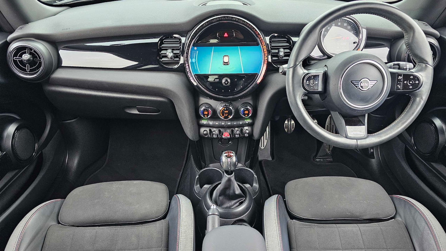 Used MINI Hatch 2022 for sale - 76967763: Photo 4