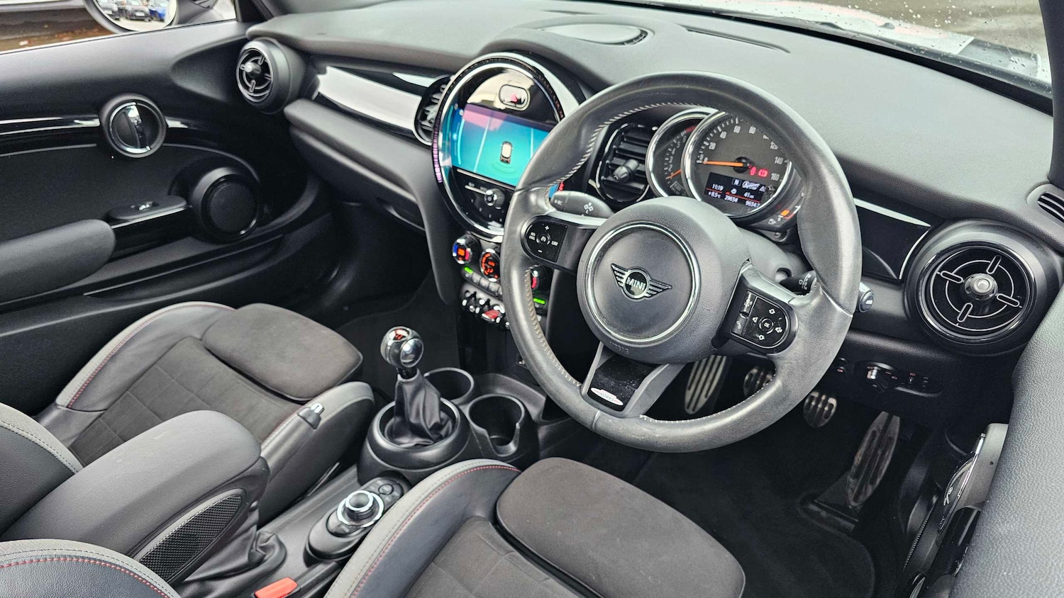 Used MINI Hatch 2022 for sale - 76967763: Photo 6