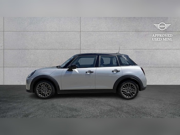 Used MINI Cooper 2025 for sale - 78960800: Photo