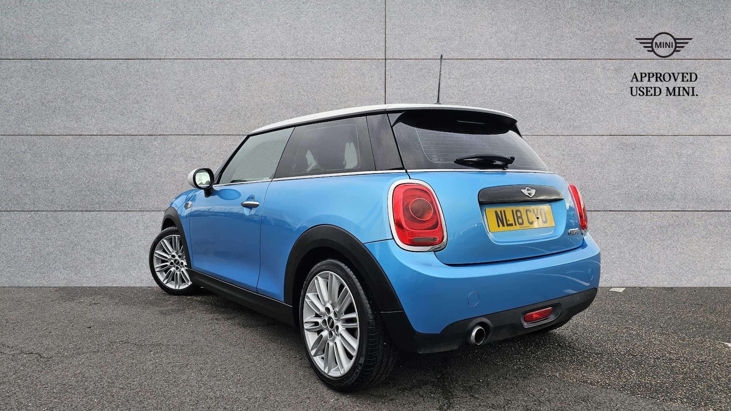 Used MINI Hatch 2018 for sale - 76373711: Photo 2