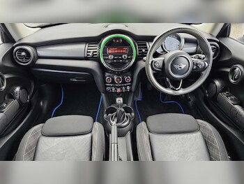 Used MINI Hatch 2018 for sale - 76373711: Photo