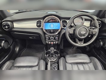Used MINI Convertible 2021 for sale - 75405426: Photo