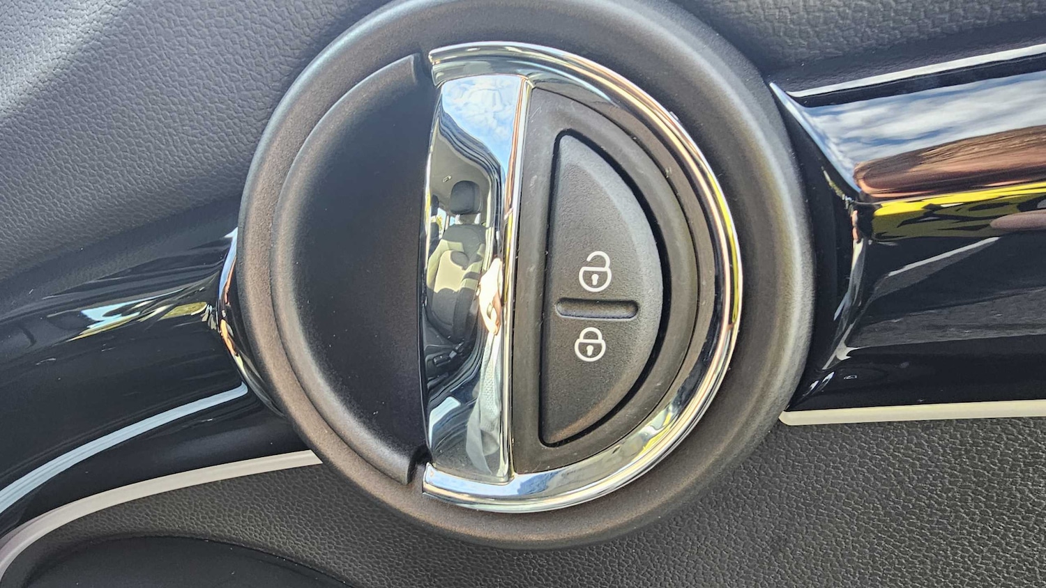 Used MINI Hatch 2023 for sale - 76125662: Photo 32
