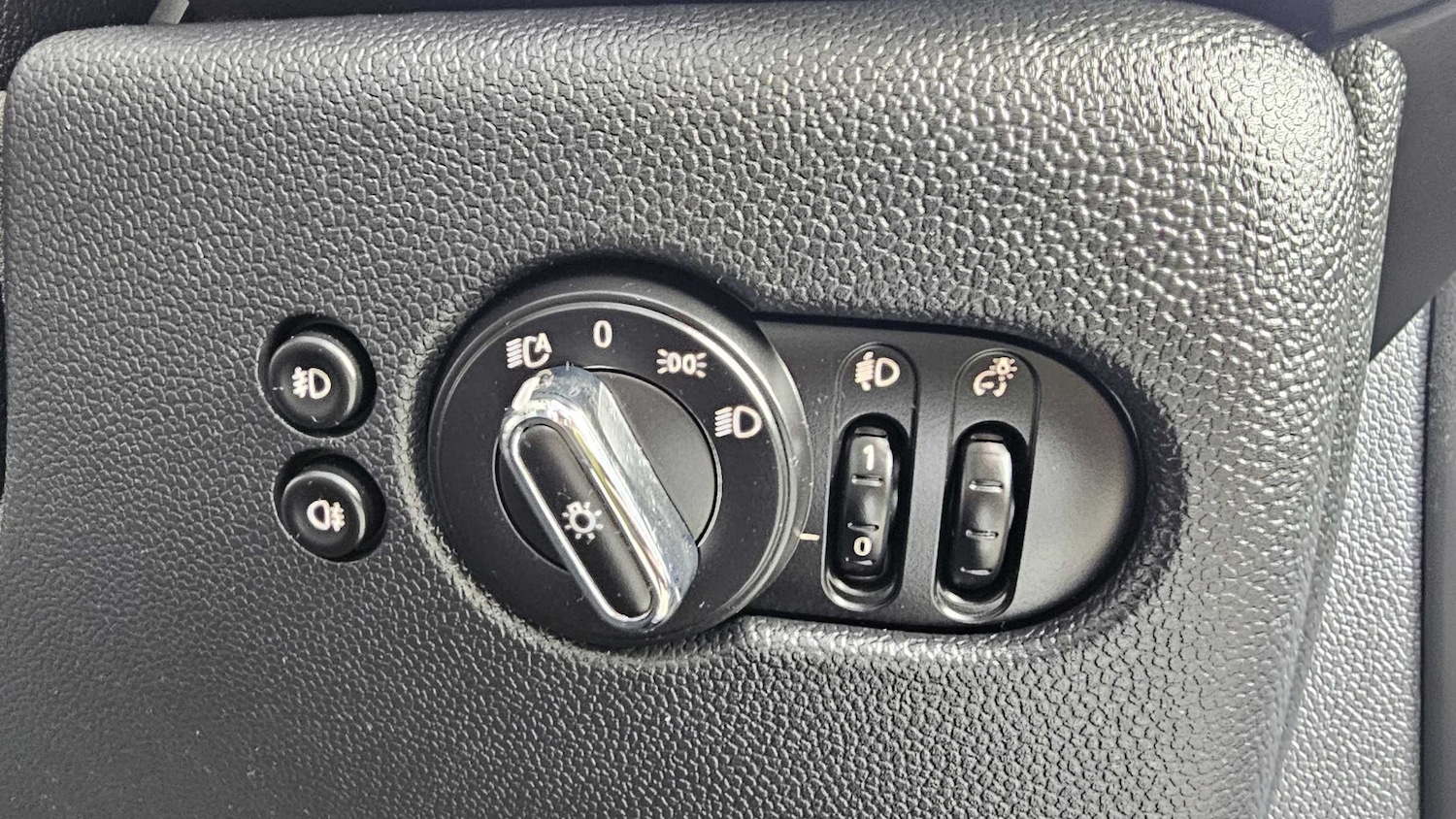 Used MINI Hatch 2018 for sale - 77051464: Photo 32