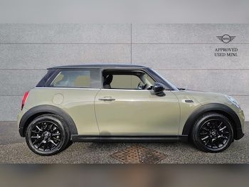 Used MINI Hatch 2018 for sale - 77051464: Photo