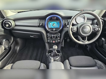 Used MINI Hatch 2018 for sale - 77051464: Photo