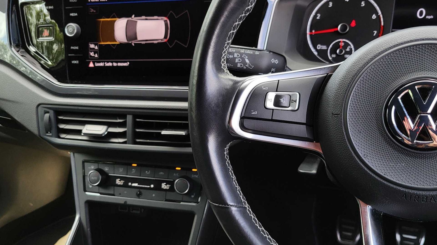 Used Volkswagen Polo 2020 for sale - 76401413: Photo 30