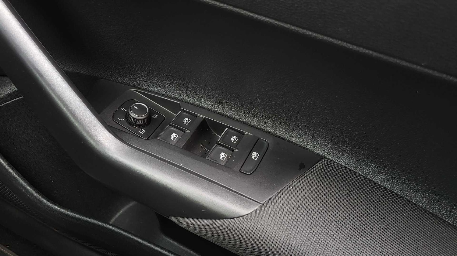 Used Volkswagen Polo 2020 for sale - 76401413: Photo 32