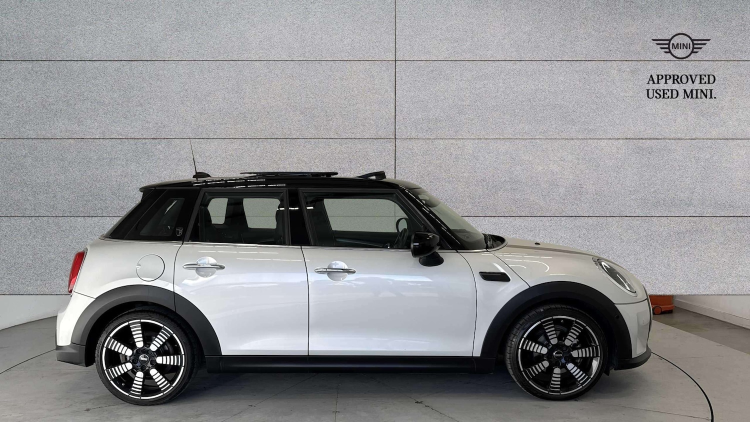 Used MINI Hatch 2021 for sale - 77756648: Photo 3