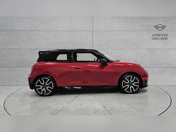 Used MINI Cooper 2024 for sale - 75218150: Photo