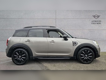 Used MINI Countryman 2018 for sale - 76460396: Photo