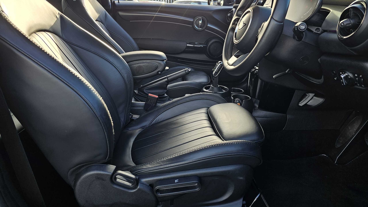 Used MINI Hatch 2023 for sale - 76648937: Photo 11