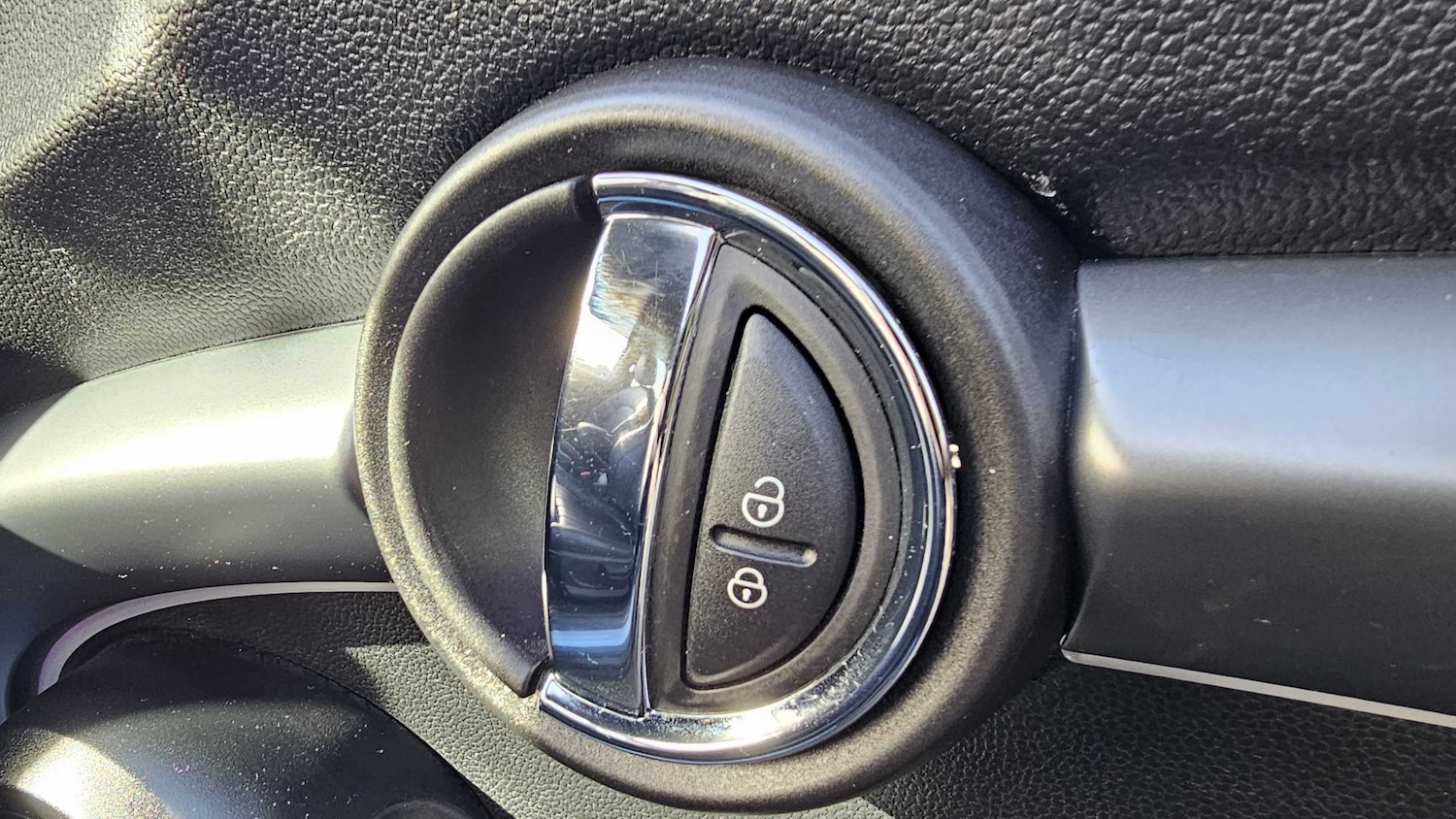 Used MINI Hatch 2023 for sale - 76648937: Photo 32