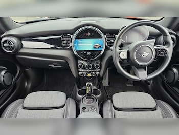 Used MINI Hatch 2021 for sale - 76373747: Photo