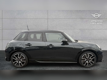Used MINI Cooper 2024 for sale - 79499737: Photo