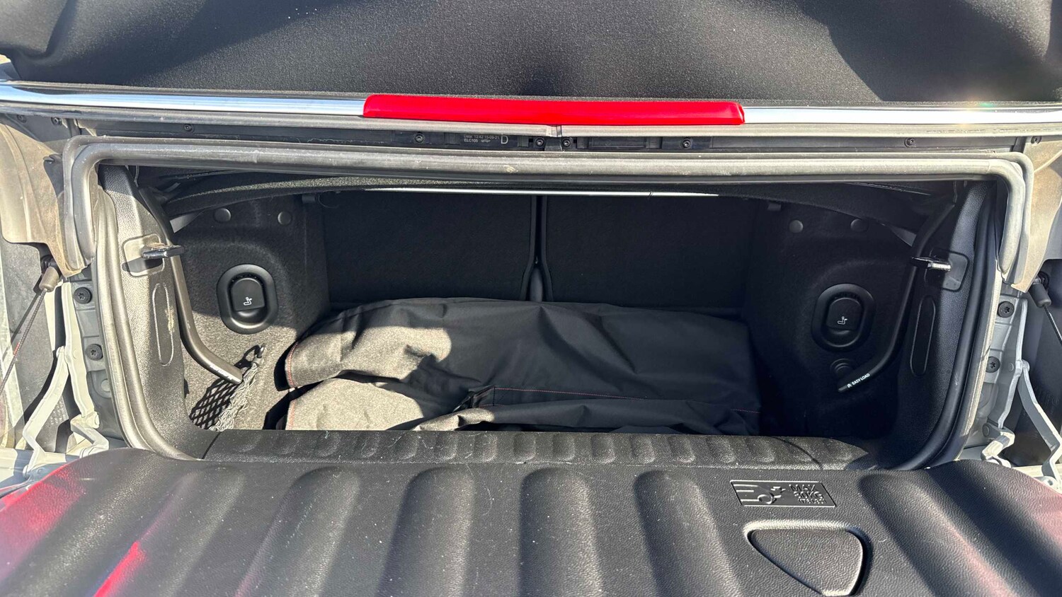 Used MINI Convertible 2021 for sale - 77674773: Photo 10