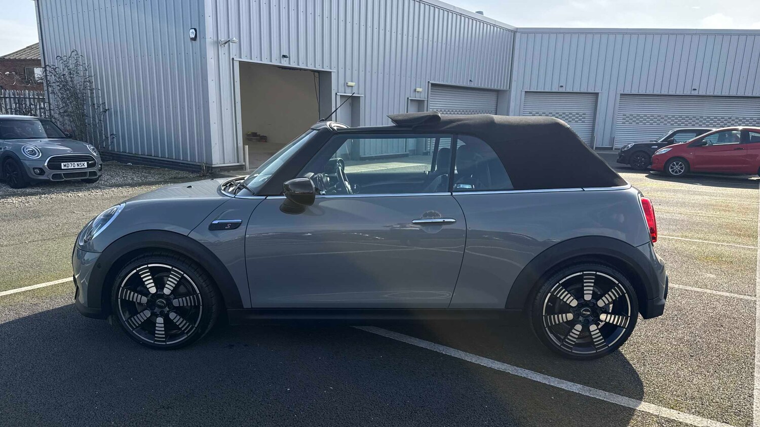 Used MINI Convertible 2021 for sale - 77674773: Photo 31