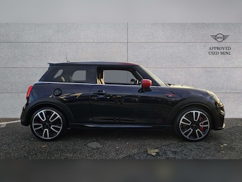 Used MINI Hatch 2023 for sale - 76705195: Photo